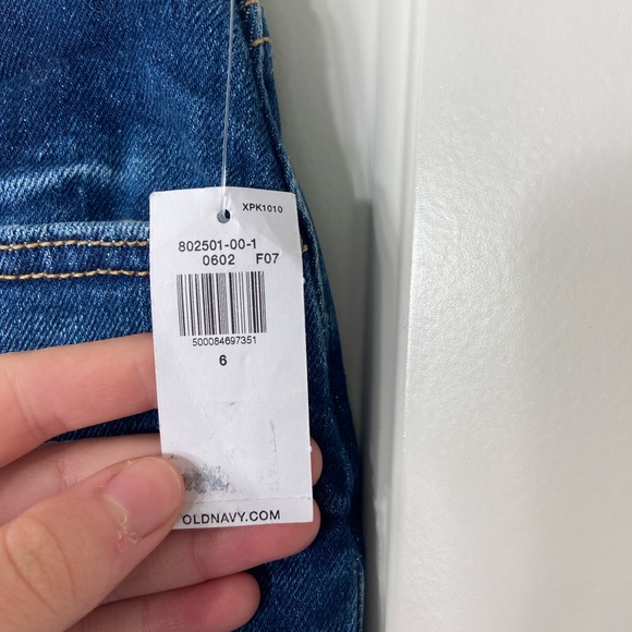 NEW Old Navy women’s extra high-rise curvy sky-hi straight medium wash jeans 6 - Picture 2 of 7